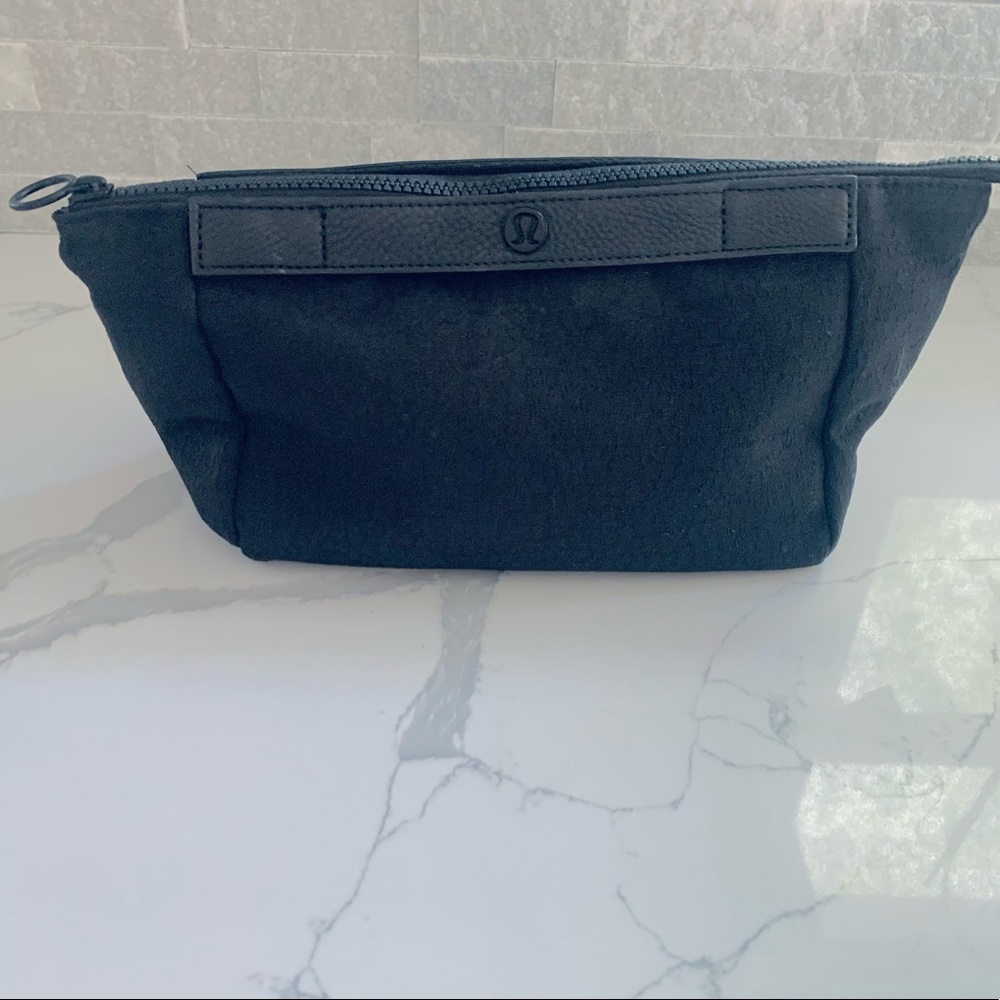 New Lululemon Athletica Cosmetics Bag